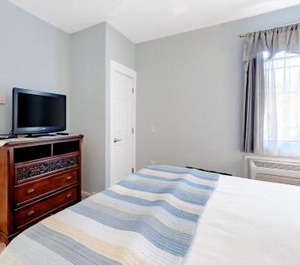 The Colonels Suites 