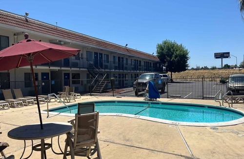 East San Jose Apartment | 1 Full Bed | Mobil Acc Tub NS Micfridge