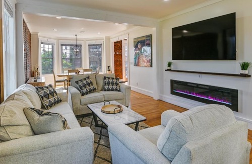 Cohoes Apartment | 1 Mi to Falls View Park: Convenient Cohoes Retreat