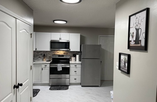 Church Street House | 10 mins from Airport 15 min to Downtown Atlanta & Convention Center