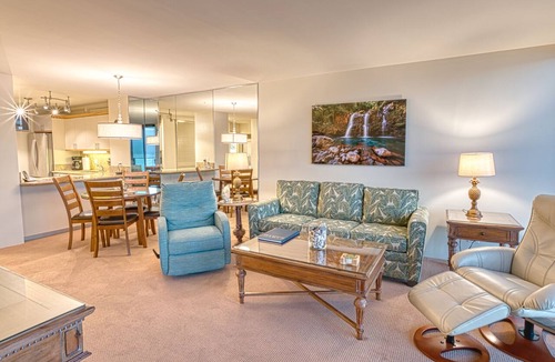 Honokowai Condo | 100% Oceanfront & Unobstructed View -The Mahana 8th floor, 1BR/2BATHROOMS!