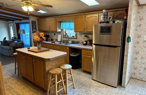 Cairo House | 15 miles to Windham Mountain ! King Bed, Game Room, OutDoor Patio