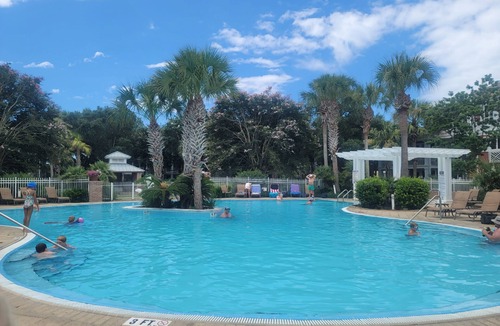 Baytowne Wharf Condo | 1BR w Private Balcony🌴 Free Beach Tram, Lagoon Pool, Full Kitchen, Washer&Dryer