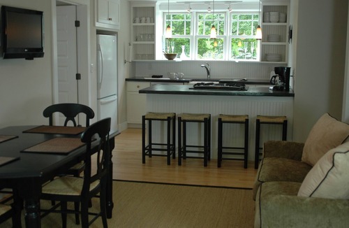 Salisbury House | 2 Bdrm on Lake Dunmore, linens, Views, Beach, Marina, Pub, Store. Pet friendly