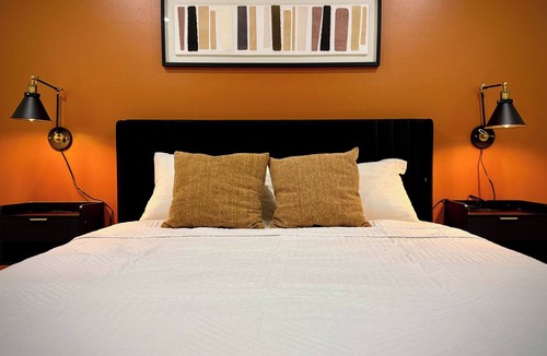 Utica Apartment | 2-bedroom apartment in serene Utica with Fast WiFi for relaxing stays