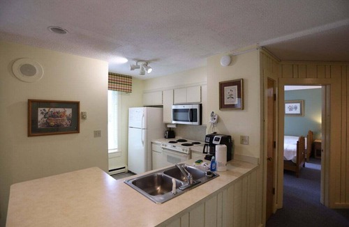 Waterville Valley Condo | 2 bedroom condo sleeping 8 at Inns of WV