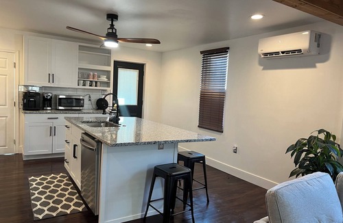 Kingston House | 2-bedroom house in perfect Kingston with cool AC for relaxing stay