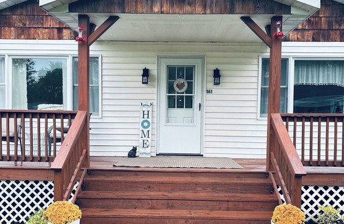 Middleburgh House | 2-bedroom in Peaceful Middleburgh Vroman’s Nose View