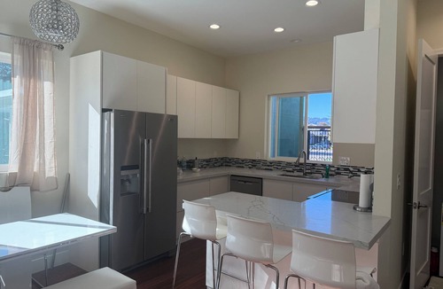 Pleasanton House | 2 BR 2 Bath home close to Downtown, 2.3 miles to BART 40 minutes drive to SFO