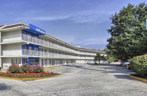 Camp Hill Apartment | 2 Full Beds|Non-Smoking