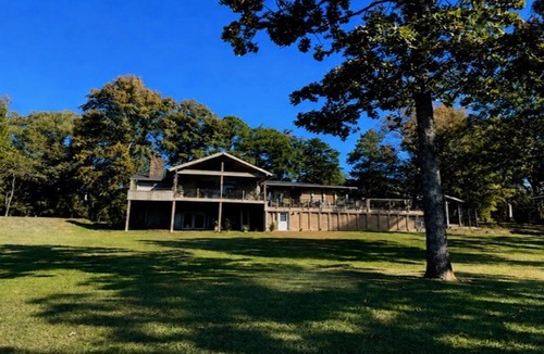 Greers Ferry House | 2 Story lakefront home- on the Narrow's of Greers Ferry Lake