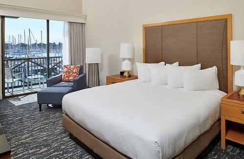 Berkeley Hotel | 2 Units | Spacious Waterfront Stay near Berkeley Marina with Pool Access