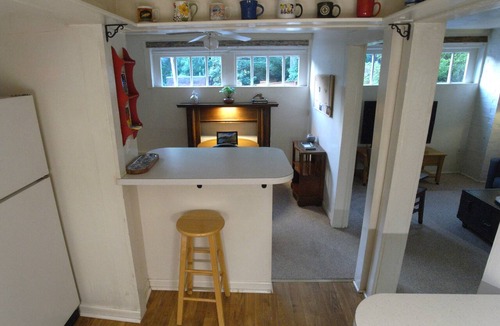 Virginia Highland Cottage | 20 min to the World Cup stadium by Uber or Rail. 5 min walk to dozens of pubs