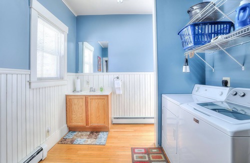 Rangeley House | 🐾23 Pleasant Gorgeous in-town home - walking distance to Rangeley Lake, dog friendly