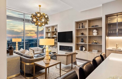 Home Park Apartment | 28th Floor Corner - Panoramic Penthouse by Atlanta Luxury Rentals