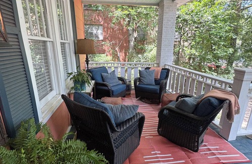 Hot Springs House | 2BR 2BA Historic Prospect Home with Hot Tub & Boat Rental Option
