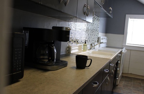 Melrose Park Apartment | 2BR Apt in Auburn Waterfront Finger Lakes Skaneateles Nearby
