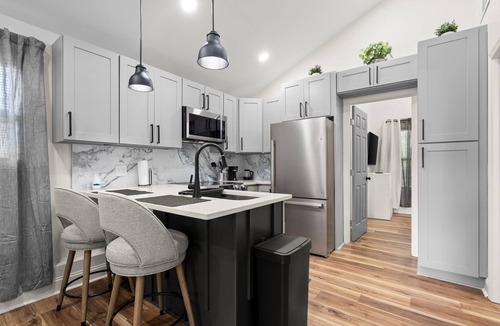 Belvedere Park Cottage | 2BR Decatur Cottage - Couple's World Cup Retreat