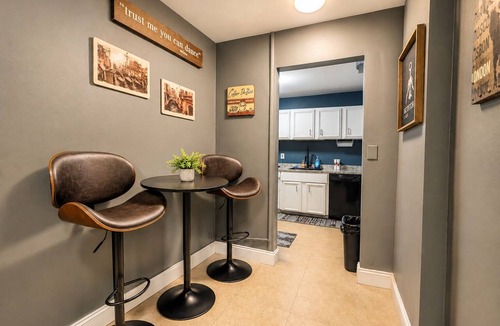 Peachtree Center Apartment | 2BR Urban Comfort 2 King Beds & Movie Nights