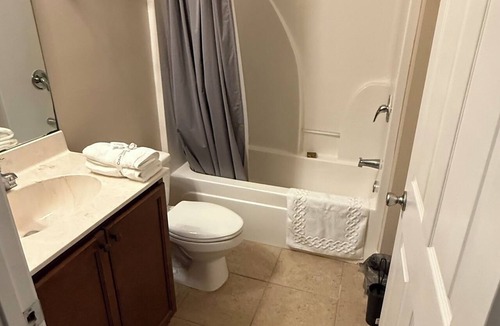 Niceville House | 3 BR, 2 bath single family home near Destin, 20 minutes to Gulf beach