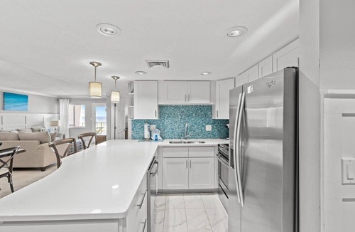 Holiday Isle Condo | 302- Beautiful Gulf-Front condominium With Exceptional Views!