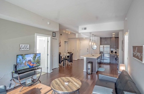 North Buckhead Apartment | 3380 Peachtree Rd NE Atlanta, GA 30326, USA