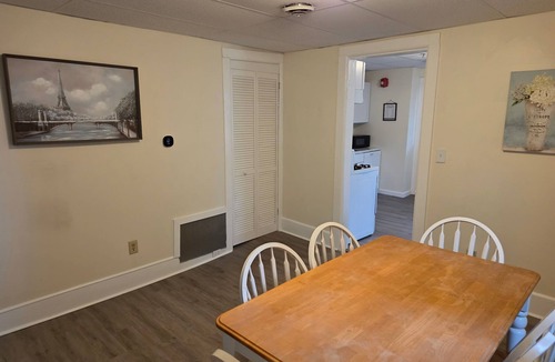 Oneonta Apartment | 40 West - 3 bdrm apt in City Center Oneonta, walkable to Main St