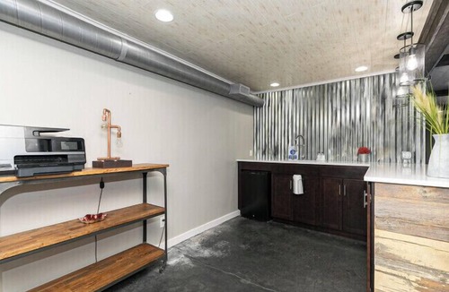 Cumberland Apartment | 400 winchester 2 Bed 2 Bath Apartment