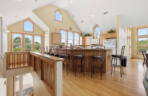 Duck House | 4251- Top of the World - Spacious Duck Getaway | Pool, Hot Tub & Soundside