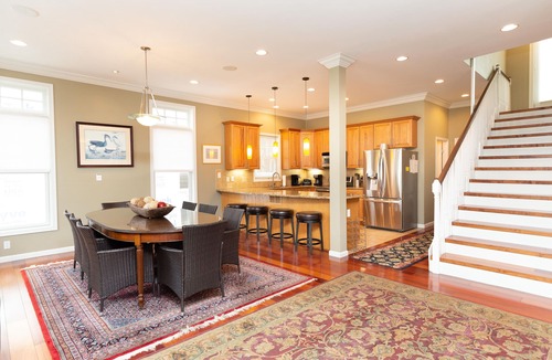 Country Club Estates House | 7 Bed/4.5 Bath, 3 1/2 blocks to beach - Great location