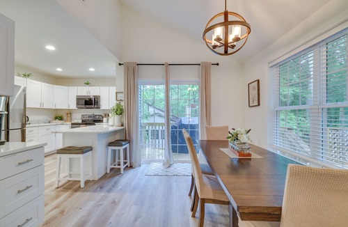 East Stroudsburg House | 7 Mi to Camelback Mtn: Chic Penn Estates Home