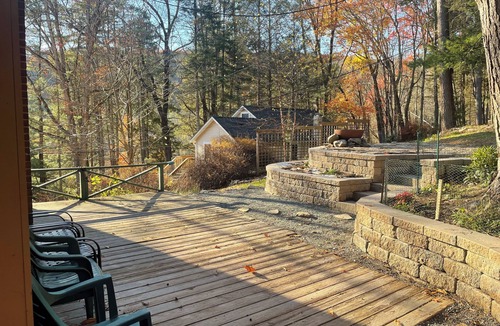 Beach Lake Cottage | A conscious retreat overlooking the Delaware River
