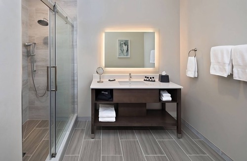 Winters Hotel | A Place You'll Surely Enjoy! 2 Relaxing Units, Pets Are Welcome, Free Parking!