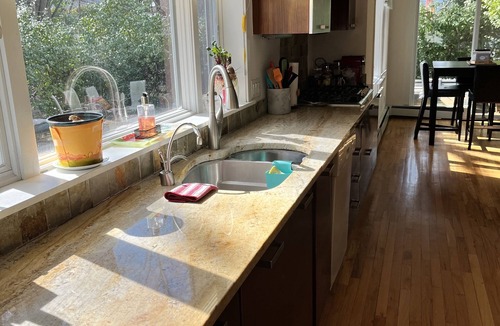Fair Lawn House | A Specious house by the parks and NY City