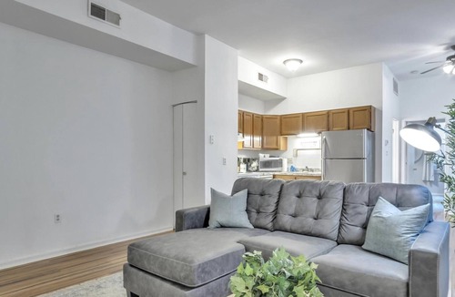 Downtown Harrisburg Apartment | Across from Capital and only 20 minutes from Hershey Park