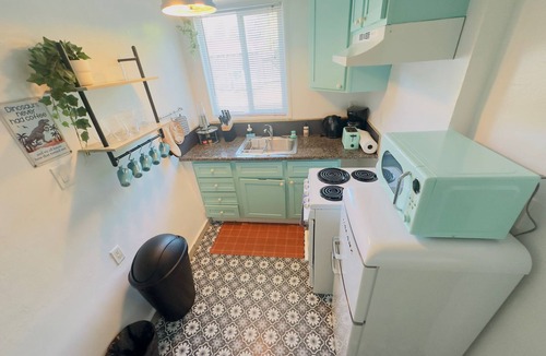 North Berkeley Apartment | Affordable 1-BR in North Berkeley Near UC Berkeley & Parks