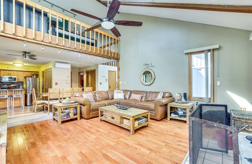 Lake Harmony House | All-Season Family Retreat in Lake Harmony!