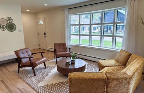 West End House | All-Star Stay: 4BR/3Bath Renovated Home