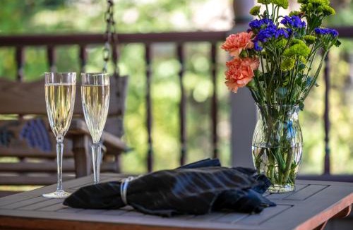 Eureka Springs Historic District Hotel | Angel at Rose Hall