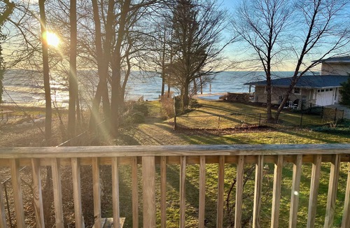 South Haven Apartment | Ann's Carriage House.peaceful, lovely, clean, close to beaches and trails