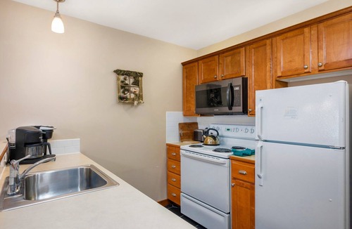 Edray Condo | AS 339: Pool-View Balcony | Ski-In/Out | 5-Star Rated | Sleeps 5