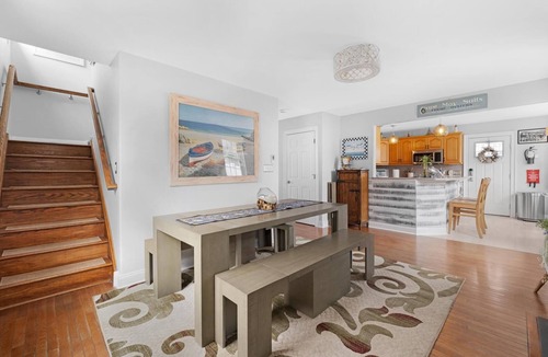 Town Bank House | Bayfront-Kayaks-Sunsets-Hot Tub