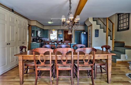 Rangeley Plantation House | Beach Front Retreat - Private home on Mooselookmeguntic Lake