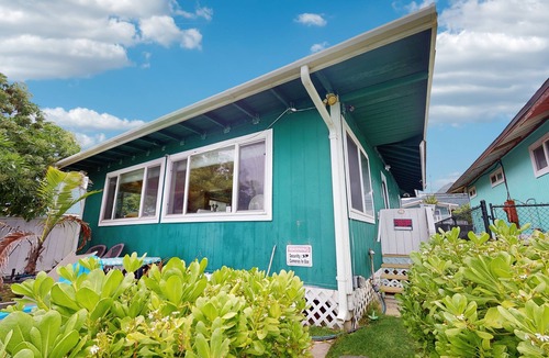 Hauula Cottage | Beachfront hideaway with breathtaking views & modern updates - steps to sand