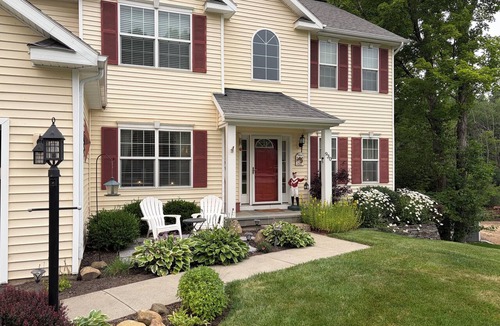Saratoga Springs House | Beautiful 4 bedroom house perfect for Track/Ballet/Fall Getaway/Parent Weekends