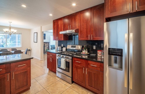 Campbell House | Beautiful & convenient 3 bedroom/2.5 bath home