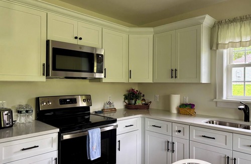 Ferndale Cottage | Beautiful Cottage in Sullivan County Catskills. 2 Bedrooms, 2 Baths, Heat & AC