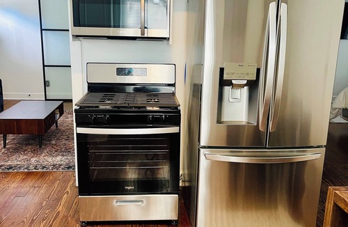 College Park House | Beautiful, Cozy Bungalow 5 min from ATL Airport