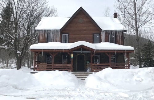Hunter House | Beautiful new house 3/4 mile from Hunter Mountain