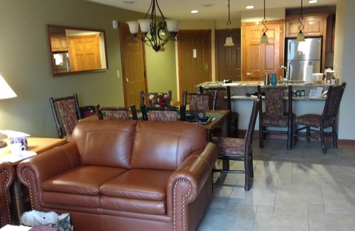 Cambra Cabin | Beautiful summer getaway between Gatlinburg and Pigeon Forge